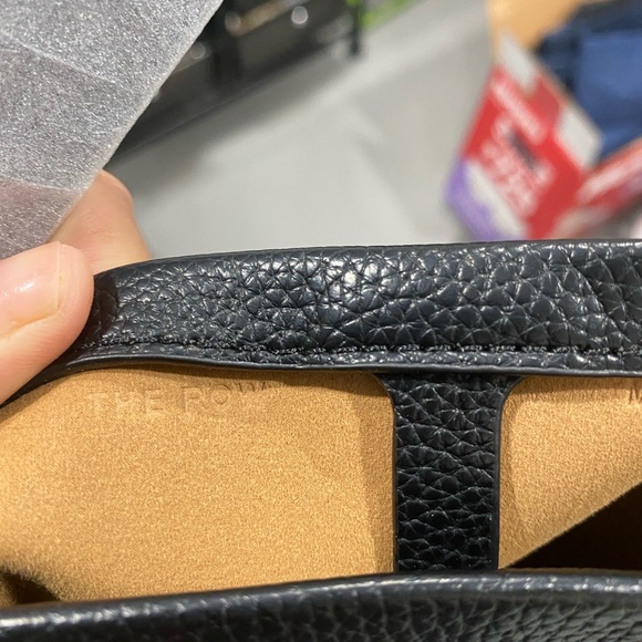 NWT Small Classic Tote Bag Purse Timeless Design Small Black Pebbled fauxLeather - Picture 8 of 11